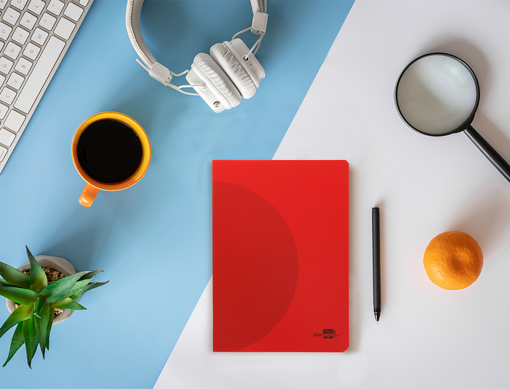 LIBRETA LIDERPAPEL 360 TAPA DE PLASTICO A5 48 HOJAS 90GR PAUTA 5 2,5MM CON MARGEN COLORES SURTIDOS