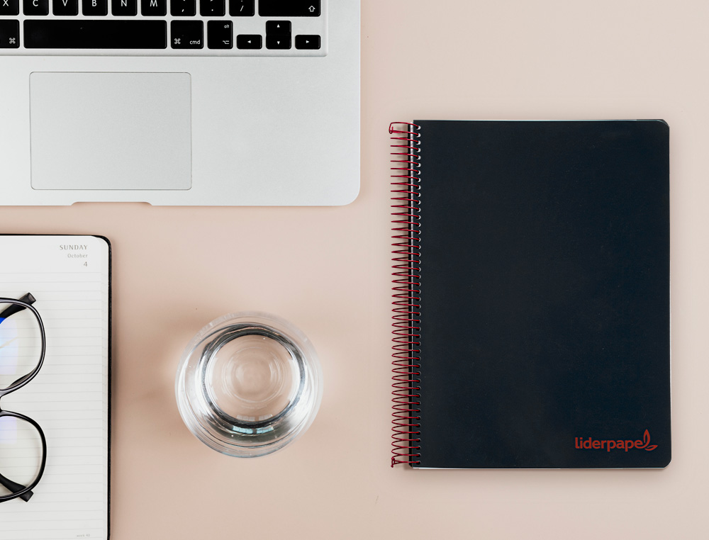 CUADERNO ESPIRAL LIDERPAPEL A5 MICRO WONDER TAPA PLASTICO 120H 90GR CUADRO 5MM 5 BANDAS 6 TALADROS COLOR NEGRO