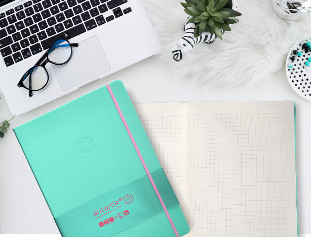CUADERNO CON GOMILLA ANTARTIK NOTES TAPA DURA A4 HOJAS CUADRICULA ROSA Y TURQUESA 100 HOJAS 80 GR FSC
